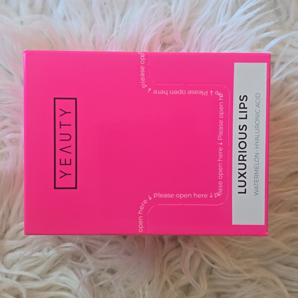 Watermelon Hyalauronic Lip Masks 25 Count Individually Sealed NIB - Picture 3 of 3